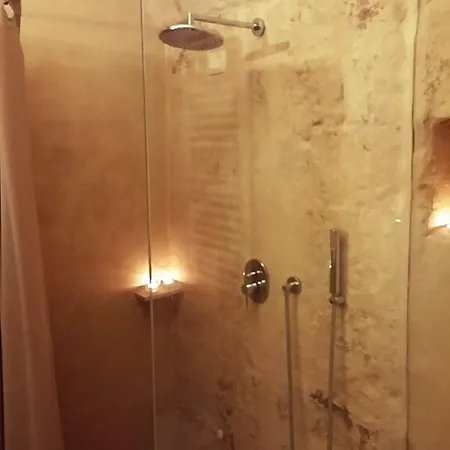 Cave Sassi Guest house *